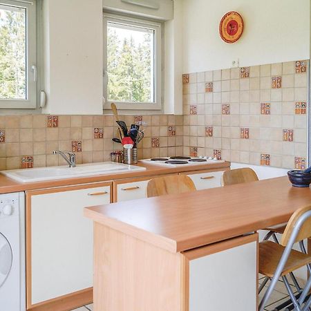 Cozy Apartment In Premanon With Kitchenette 외부 사진